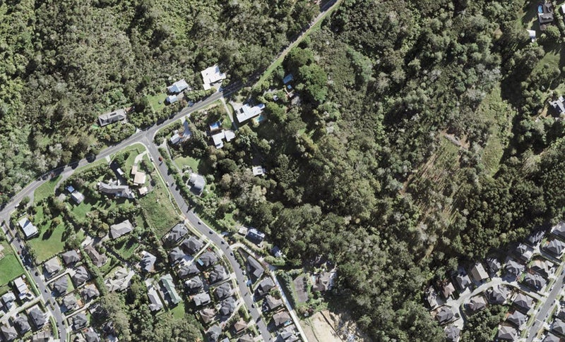 39 Lonely Track Road, Fairview Heights, Auckland - Carousel 1