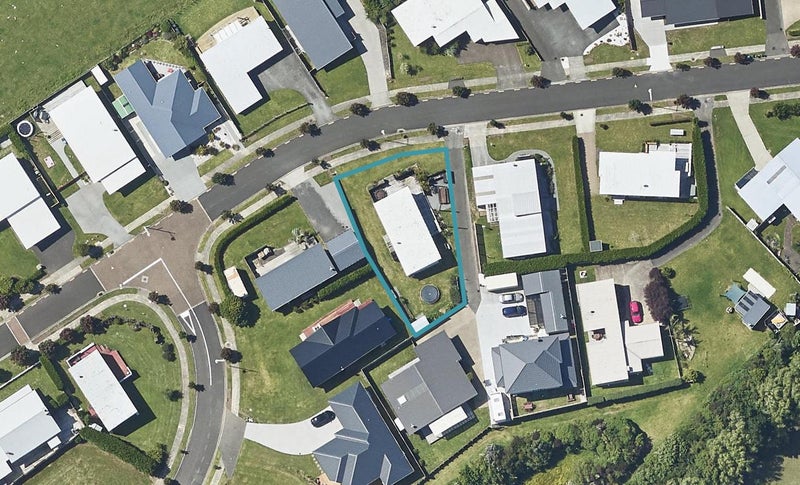 25 Ocean Breeze Drive, Waihi Beach, Waihi Beach - Carousel 1