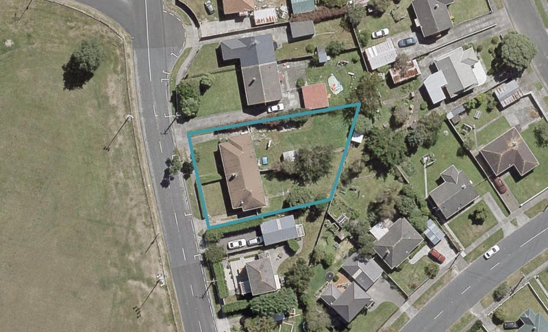 4/1052 Taita Drive, Taita, Lower Hutt - Carousel 1