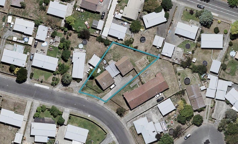 14 Peary Crescent, Flaxmere, Hastings - Carousel 1