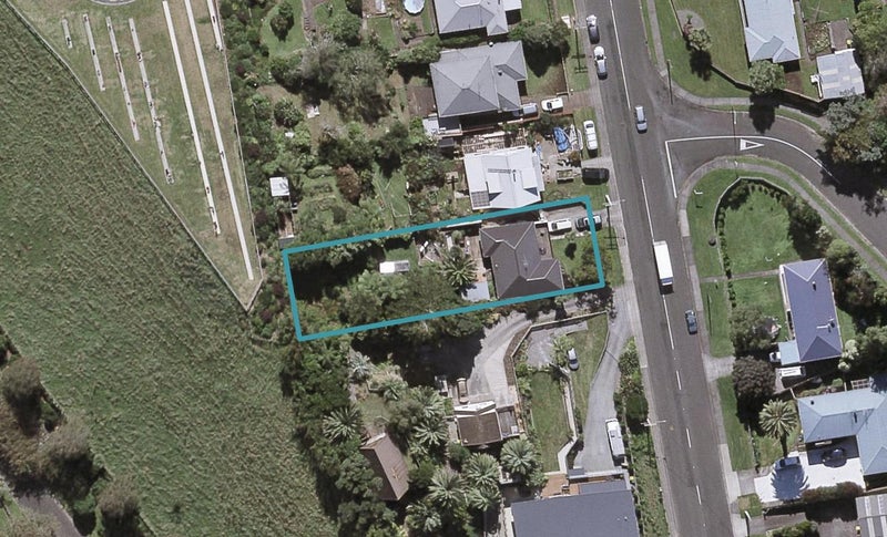 78 Awanui Street, Merrilands, New Plymouth - Carousel 1