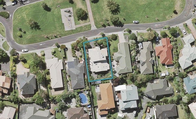 17 Taroka Close, Pinehill, Auckland - Carousel 1