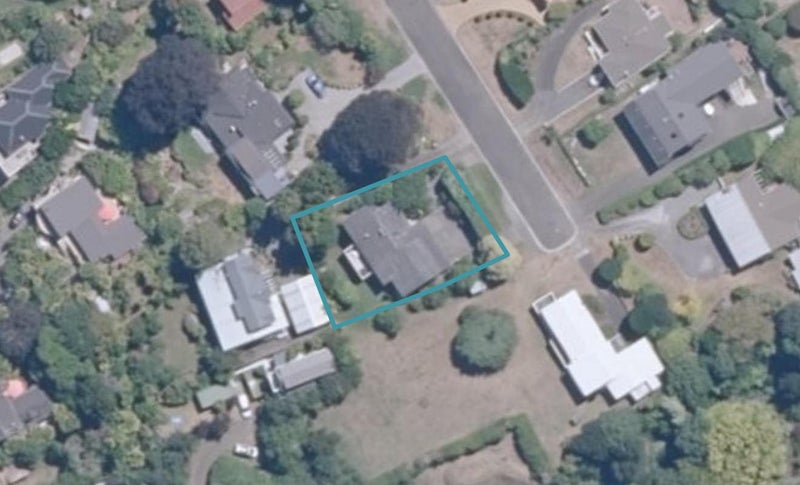 15 Crowther Terrace, Waipahihi, Taupo - Carousel 1