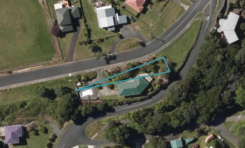 1 Weir Crescent, Onerahi, Whangarei - Carousel 1