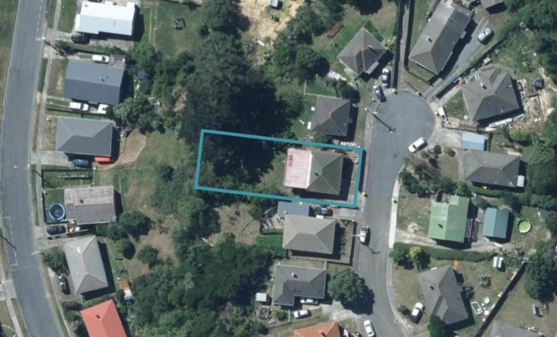 15 Norfolk Grove, Cannons Creek, Porirua - Carousel 1