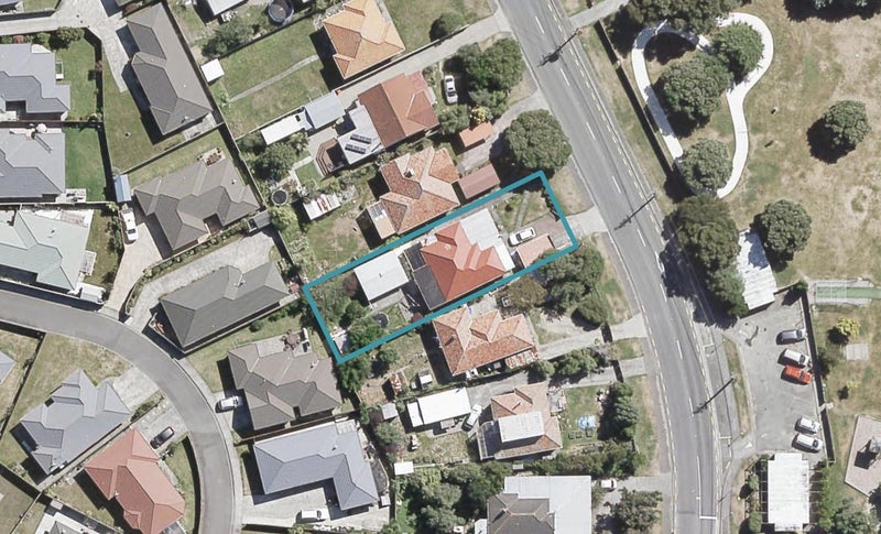 37 Bell Road, Waiwhetu, Lower Hutt - Carousel 1