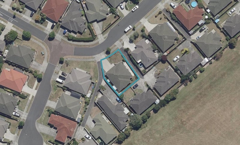 16 Gardenia Close, Melville, Hamilton - Carousel 1