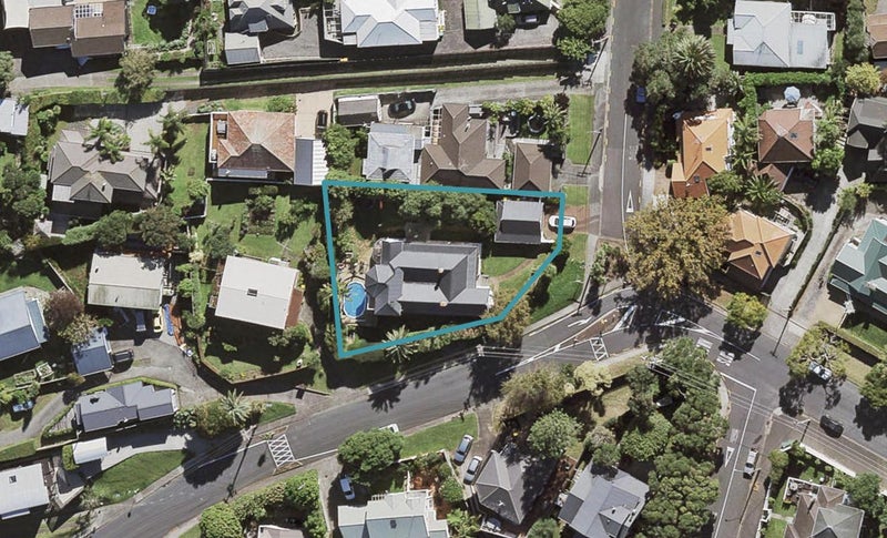 8 Church Street, Northcote Point, Auckland - Carousel 1