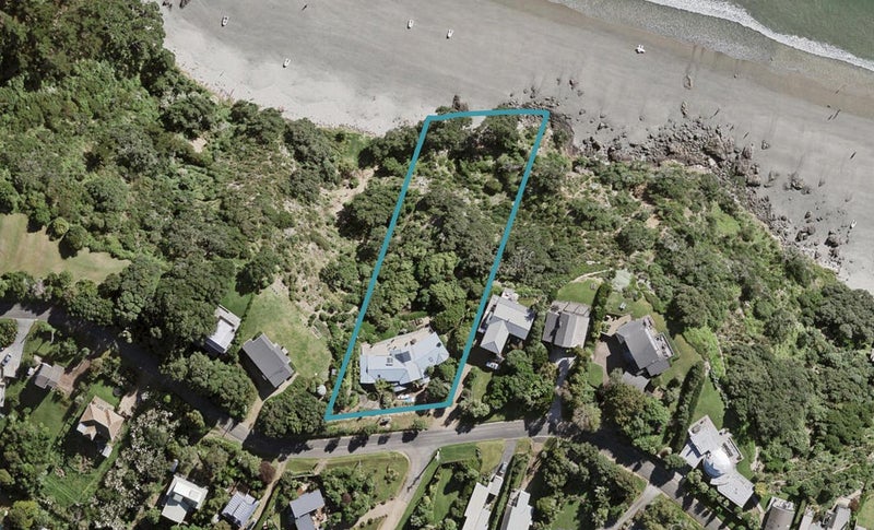 358 Sea View Road, Onetangi, Waiheke Island - Carousel 1