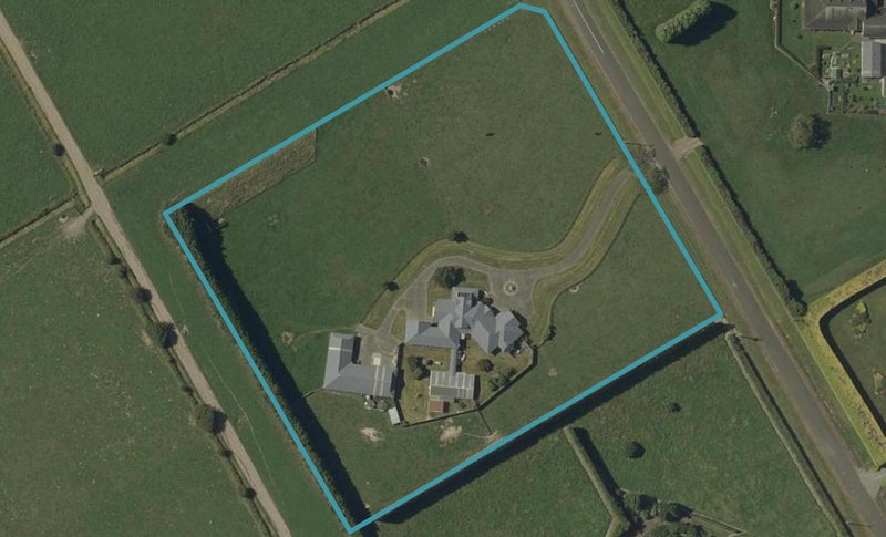 12 White Horse Drive, Westbrook, Palmerston North - Carousel 1