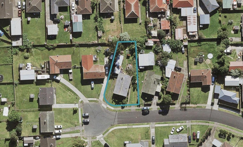 9 Fairey Place, Mangere, Auckland - Carousel 1