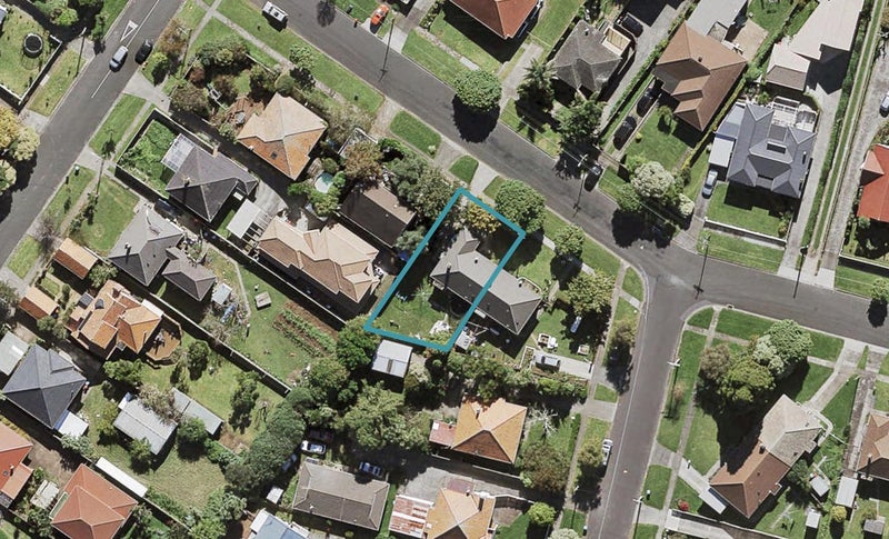 8 Coleman Avenue, Mount Roskill, Auckland - Carousel 1