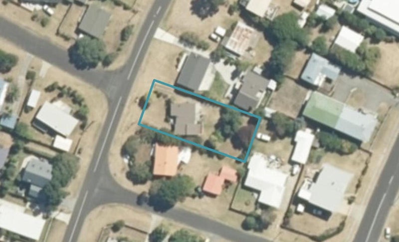 202 Given Avenue, Whangamatā - Carousel 1