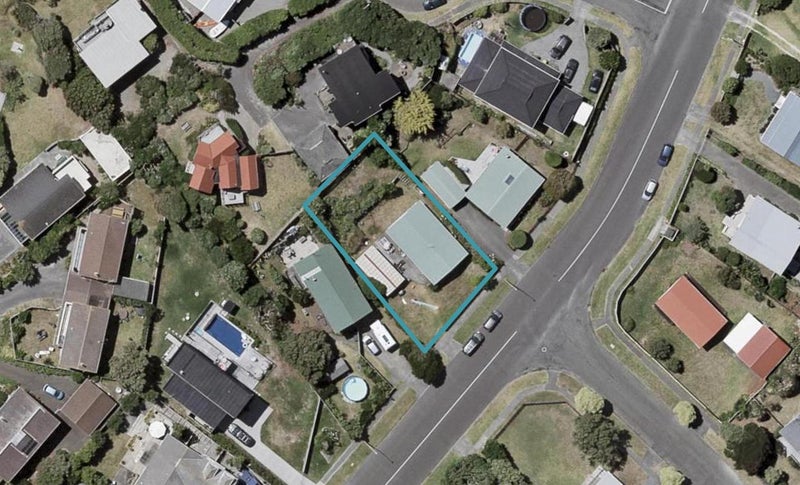 155 Tutere Street, Waikanae Beach, Waikanae - Carousel 1