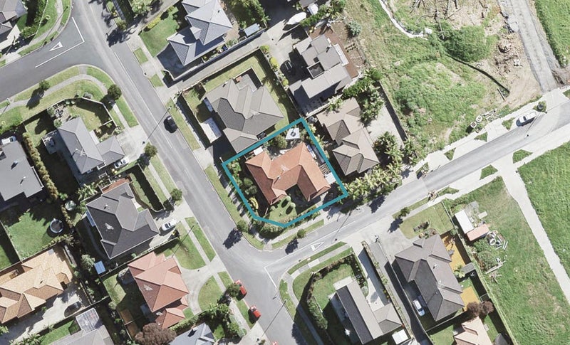 2 Richard Hill Close, Fairview Heights, Auckland - Carousel 1