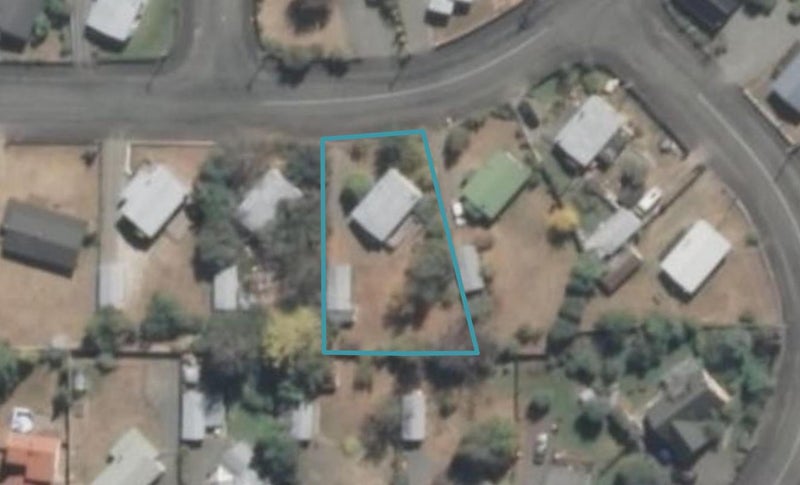 14 Simons Street, Twizel - Carousel 1