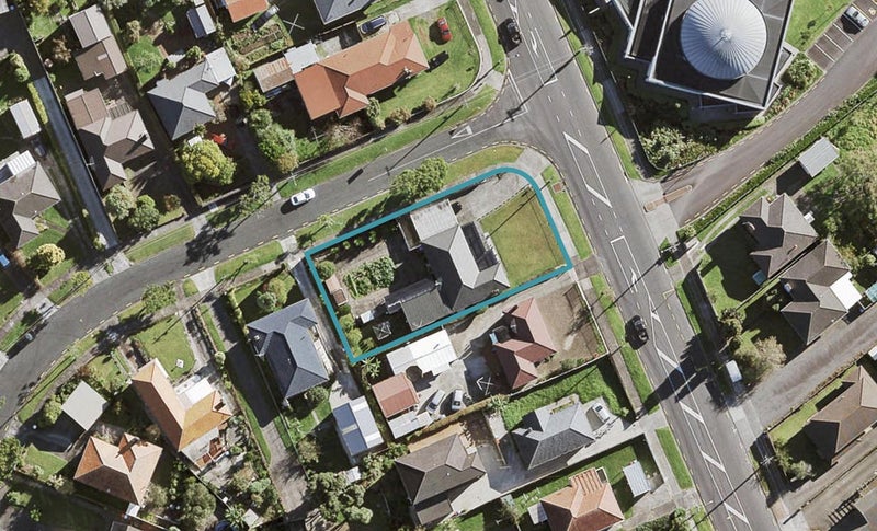 257 Richardson Road, New Windsor, Auckland - Carousel 1