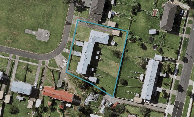 10 Lappington Road, Ōtara, Auckland - Carousel 1