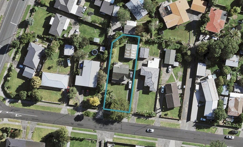 10 Blanes Road, Weymouth, Auckland - Carousel 1