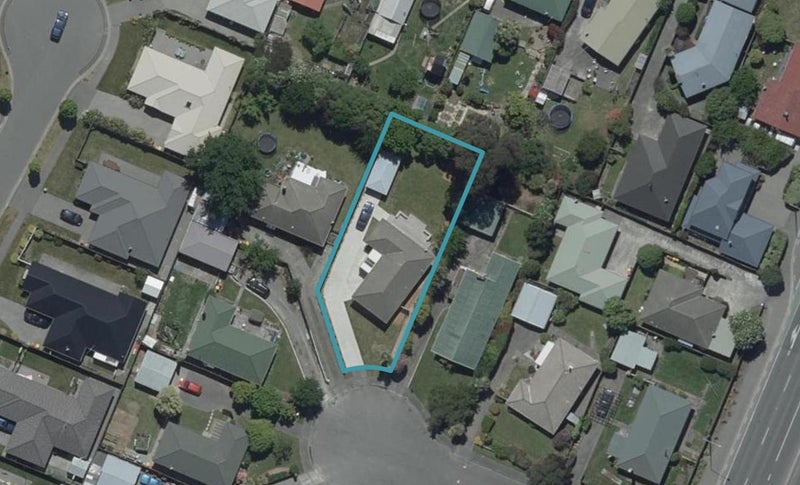 8 Bellina Place, Broomfield, Christchurch - Carousel 1