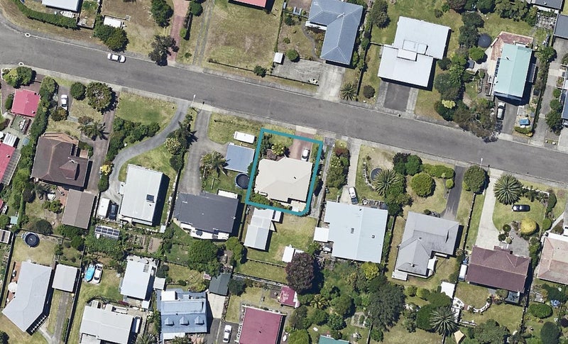 10 Hoterini Street, Ohope, Ohope - Carousel 1