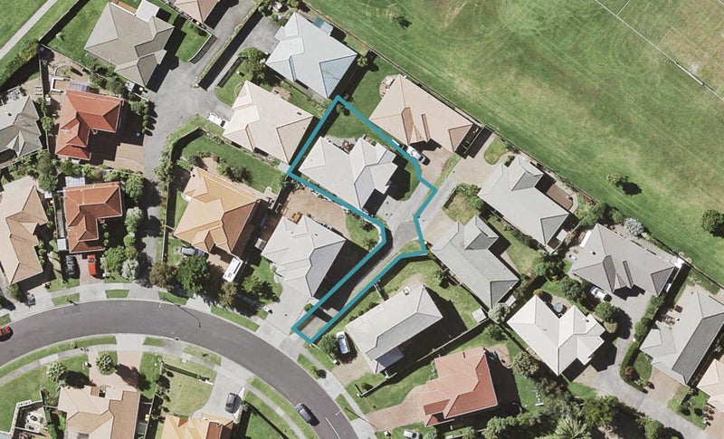 31 Cantora Avenue, Northpark, Auckland - Carousel 1