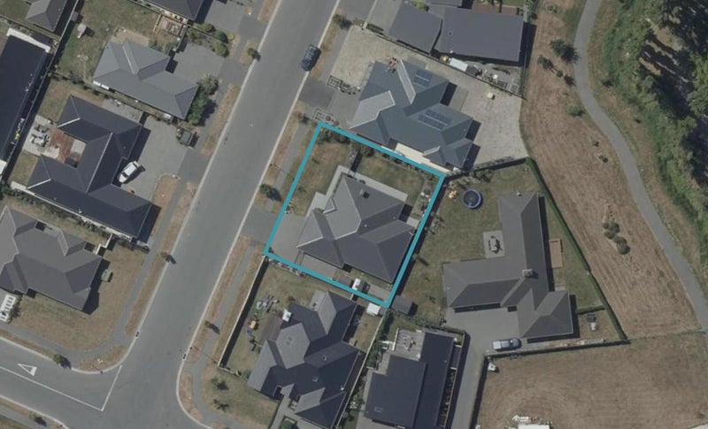 51 Liffey Springs Drive, Lincoln, Lincoln - Carousel 1