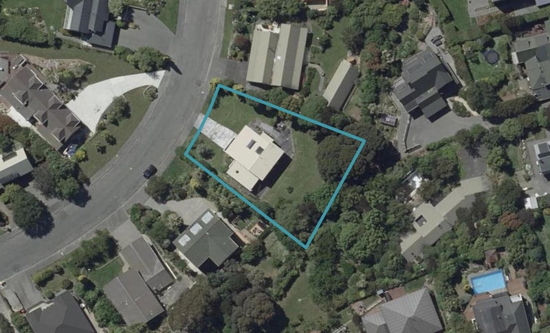 11 Woodside Common, Westmorland, Christchurch - Carousel 1