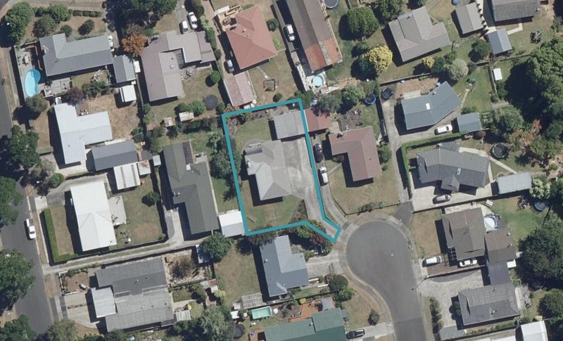 13 Kohekohe Place, Pukete, Hamilton - Carousel 1