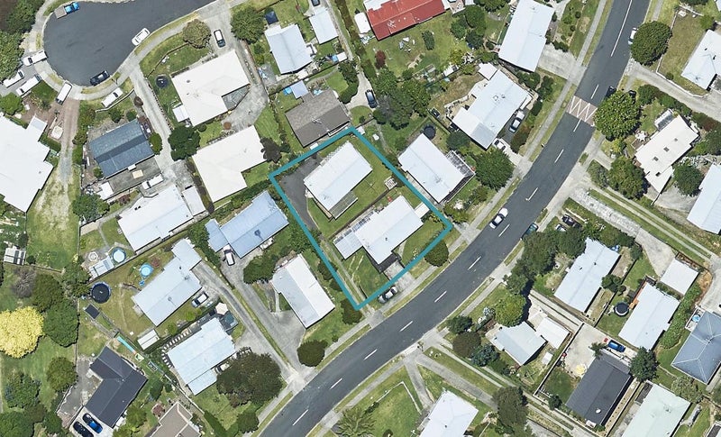 36 Meander Drive, Welcome Bay, Tauranga - Carousel 1