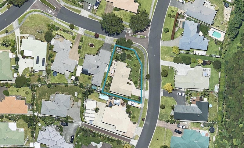 2 Mahonia Place, Pyes Pa, Tauranga - Carousel 1