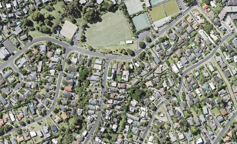 2/36 Ramsgate Terrace, Mairangi Bay, Auckland - Carousel 1
