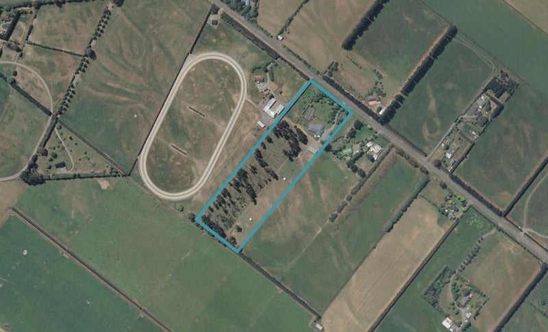 411 Hoskyns Road, Christchurch - Carousel 1