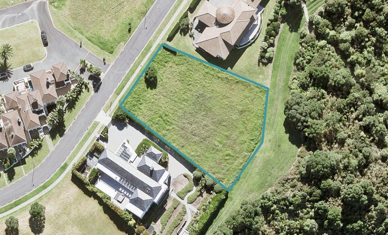 320 Pinecrest Drive, Gulf Harbour, Whangaparāoa - Carousel 1