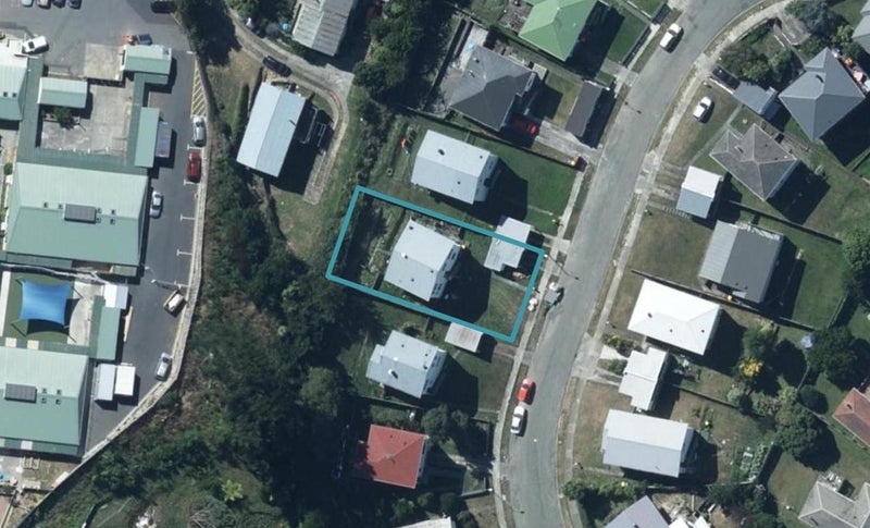 15 Excellency Terrace, Ascot Park, Porirua - Carousel 1