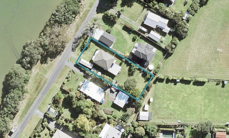 19 Riverside Drive, Warkworth - Carousel 1