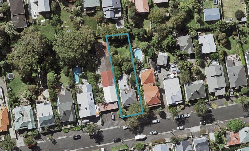 22 Hastings Parade, Devonport, Auckland - Carousel 1
