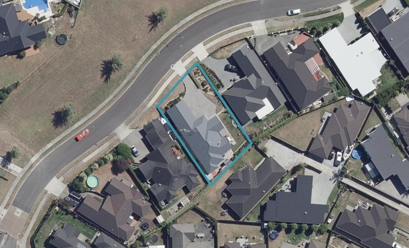 8 Wisteria Place, Flagstaff, Hamilton - Carousel 1