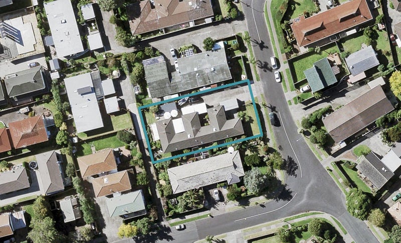 10A Vivian Wilson Drive, Eastern Beach, Auckland - Carousel 1