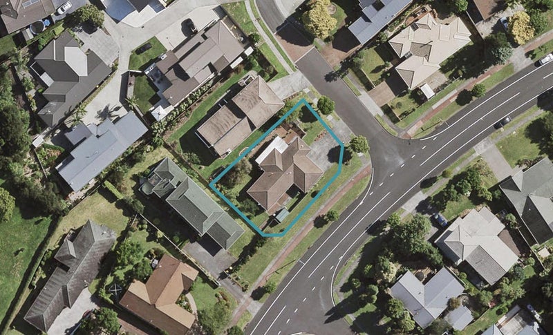 2 Tuakura Way, The Gardens, Auckland - Carousel 1