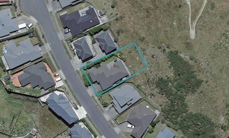 12 Gifford Grove, Churton Park, Wellington - Carousel 1