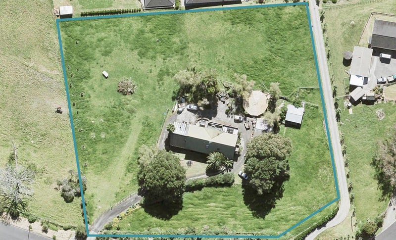 14 Roberts Road, Matakatia, Whangaparaoa - Carousel 1