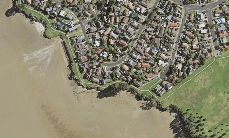 63 St Annes Crescent, Wattle Downs, Auckland - Carousel 1