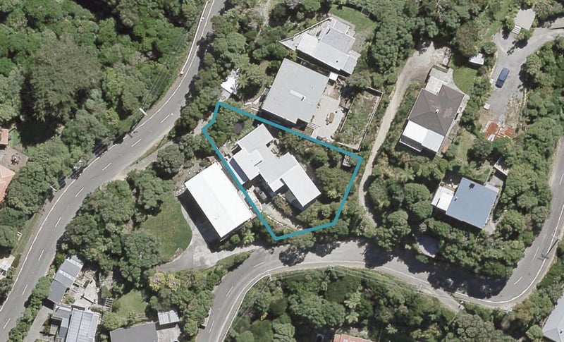 3B Singers Road, Korokoro, Lower Hutt - Carousel 1