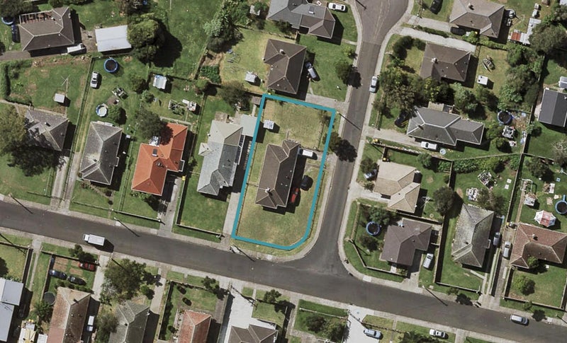 2 Craig Place, Otara, Auckland - Carousel 1