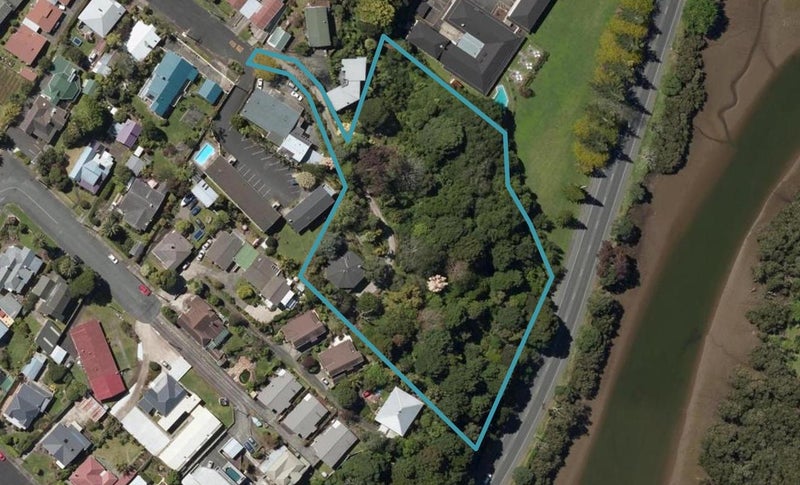 24 Wolfe Street, Regent, Whangarei - Carousel 1