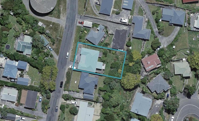 16A Ruskin Road, Newlands, Wellington - Carousel 1