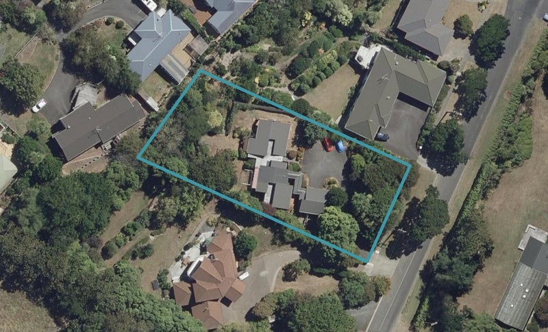 98 Houchens Road, Glenview, Hamilton - Carousel 1