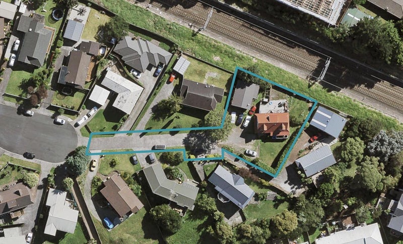 28 Miriam Corban Heights, Henderson, Auckland - Carousel 1