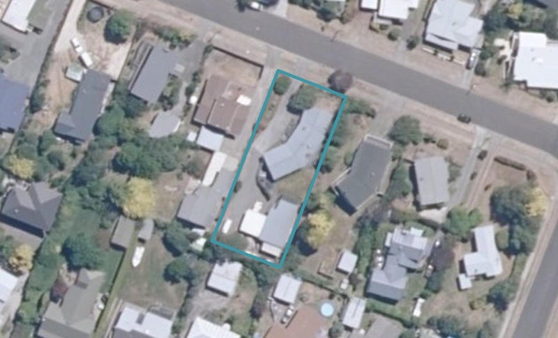 11 Weka Road, Waipahihi, Taupo - Carousel 1